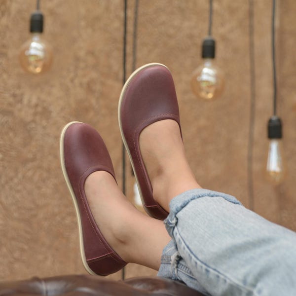 Women Barefoot Grounding Shoes, Leather Earthing Shoes with Copper Rivets, Cherry Burgundy