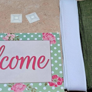 Welcome floral wooden sign with wreath kit, wreath ribbon and sign bundle, Signs for wreaths, wreath supplies, wreath kit.