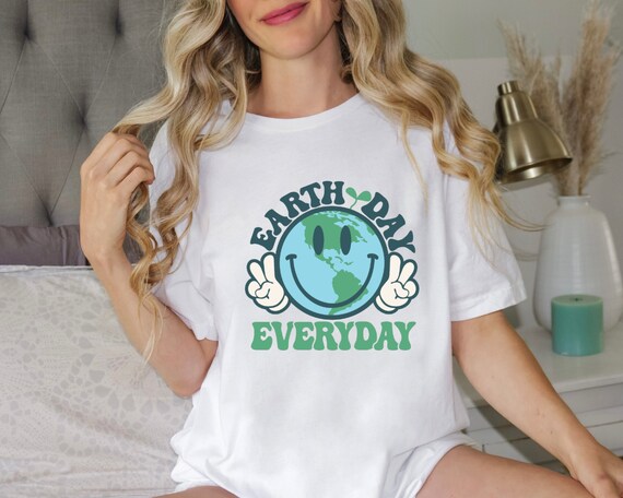 Earth Day Everyday T-Shirt: Planet Lover Tee