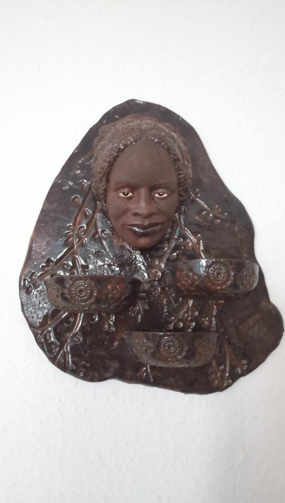 Mural sculpture relief flower holder wall decoration clay figure African woman bowls brown bird feeding bowls handmade handcraft UNIQUE