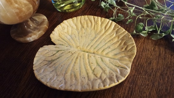 Leaf bowl decorative bowl snack bowl offering bowl bowl made of ceramic clay hand-made handcraft handmade