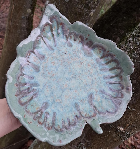 Bowl leaf bowl decorative bowl fruit bowl ceramic clay running glaze green handmade unique