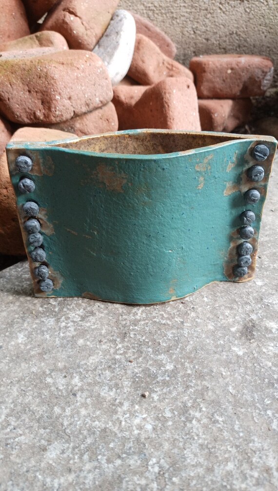 Vessel Vase Utensil Storage Tool Decorative Object Made of Clay Ceramic Vase Hand-Poured Handcrafted