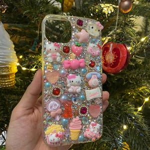 Funda para iPhone 15/14+ Hello Kitty Precio especial de liquidación por exceso de inventario – Funda para teléfono Kawaii Deco imagen 9