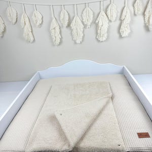 Wickeltischauflage 75x75 cm| Waffelpique- & Frottee | personalisierbar | Wickelunterlage | Wickeltisch | Geschenk zur Geburt | Babyzimmer