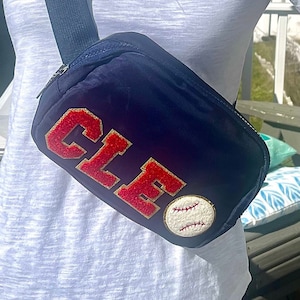 Cleveland Guardians Baseball inspirierte Monogramm Umhängetasche/Gürteltasche/Schultertasche. Stadion Zugelassene Größe