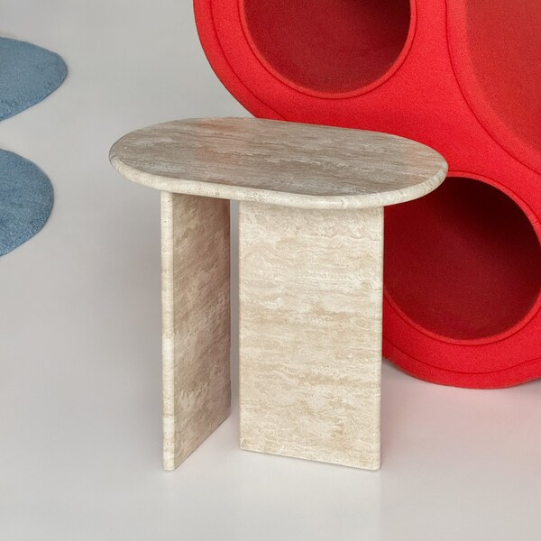 Table d'appoint en marbre travertin - Ovale - 45 x 30 x 42 cm