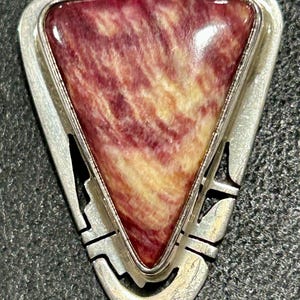 P. Sanchez Vintage Native America Sterling Silver Purple Spiny Oyster Pendant