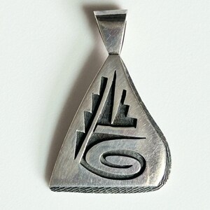Mitchell Sockyma Hopi Vintage Native America Sterling Silver Overlay Pendant
