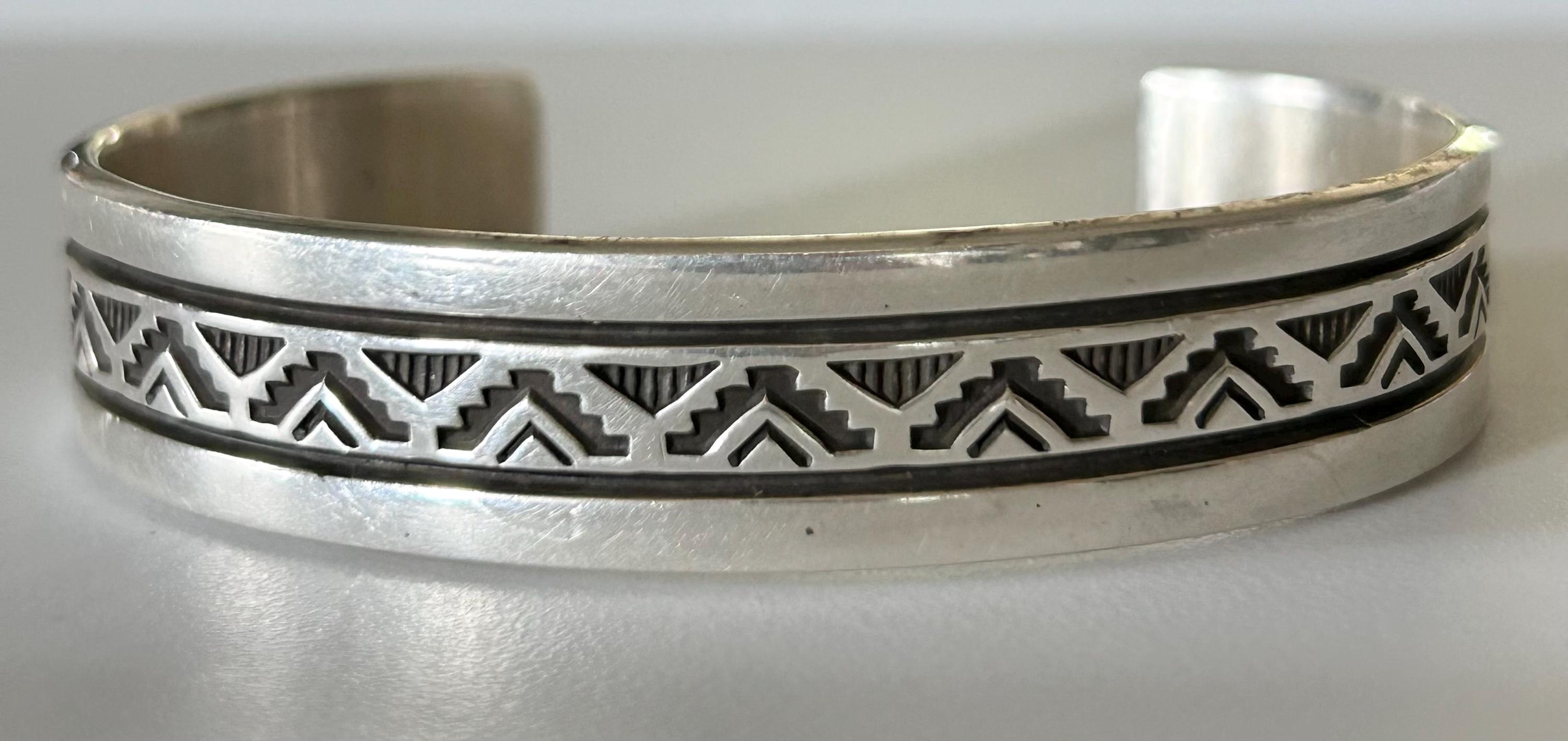 navajo・Troy Laner・OLDスタンプ ワーク ミドルバングル・希少 navajo・Troy Laner・OLDスタンプ ワーク ミドルバングル・希少