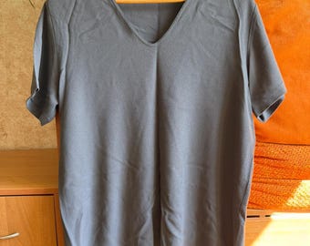Women's Fabiana Filippi V-Neck Gray Top Blouse Italy Size M / 44