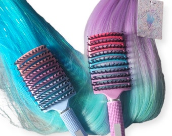 The MAGIC hair brush