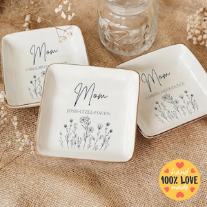 Custom Mom Ring Holder, Personalized Trinket Tray, Birthday Gift, Gift Idea For Mom, Ceramic Ring Dish, Mother&#39;s Day Gift, Ceramic Dish