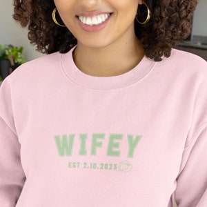 Wifey Sweatshirt Personalized Wifey Sweatshirt Wedding Gift for Bride New Wife Sweatshirt Unique Bridal Gift Newlywed Honeymoon Present Wife