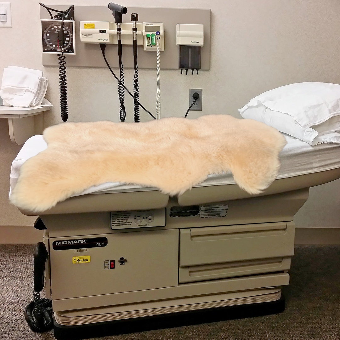 Natural Medical Sheepskin for Bed Sores and Skin Irritation 100 Real