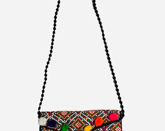 sac ethnique,  sac traditionnel, accessoire folklorique, sac exotique fait main, sac brodé, style culturel vignetage, porte monnaie ethnique
