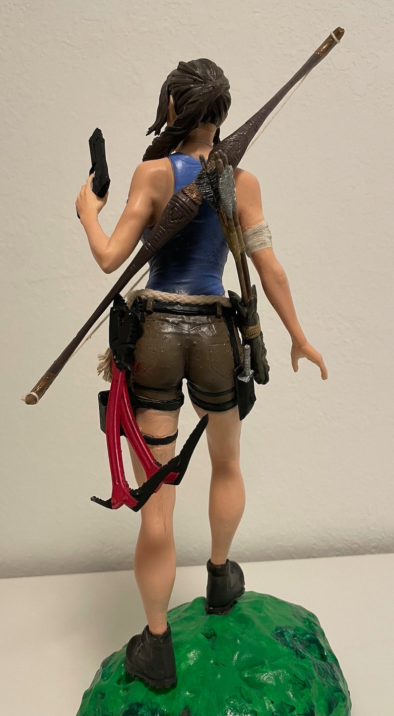 LARA CROFT Tomb Raider Harzfigur 14 Bild 2