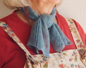 The Kelly Scarf