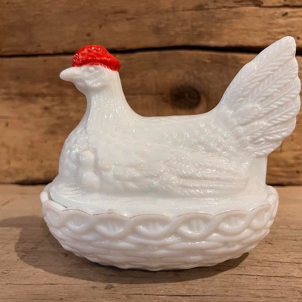 Westmoreland milk glass hen on nest