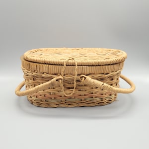 Vintage Woven Basket with Lid - 1987 Hong Kong Collectible Home Décor