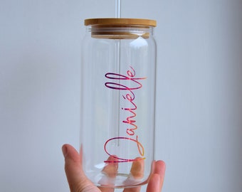 Bicchiere con coperchio in Bambù e cannuccia in vetro. Nome olografico personalizzabile