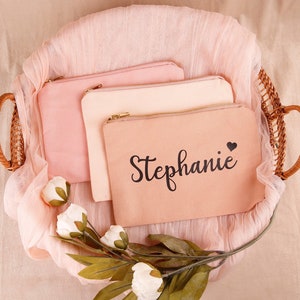 Personalized Makeup Bag Custom Makeup Bag Cosmetic Bag Bridesmaid Proposal Birthday Gifts for Her Wedding Gifts Monogram Makeup Bag Toiletry