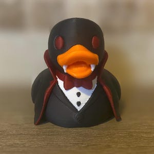 Spooky Dracula Duck - 3D Printed Figurine