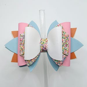 Spring Bow straw topper for tumblers