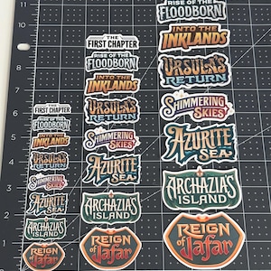 Lorcana-stickers voor binderrug | Stickers | Eerste hoofdstuk tot en met Reign of Jafar| Waterdichte vinylstickers | Verschillende maten | Organiseren | Cadeau