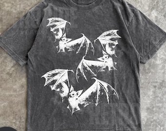 Three Bats Y2k TShirt,Vintage 90s Style Bat Shirt,Washed Retro Comfort Colors Gothic Shirt,Unisex Grunge 2000s Tee, Dark Art Horror Top R124