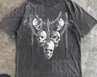 Camiseta vintage de los 90 con calavera en cadena, camiseta retro gótica de esqueleto Y2K dibujada a mano, ropa de terror de los 2000, ropa urbana grunge con calaveras en cadena R598