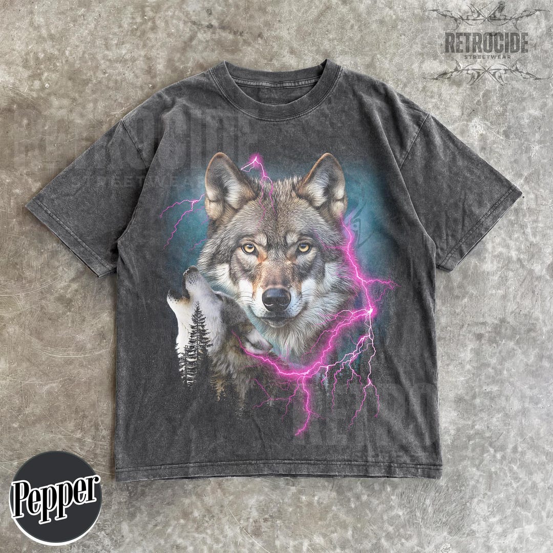 Vintage Wolf 90s Graphic Shirt, Wolf Lovers Retro Tee, 2000s Wolf ...