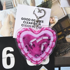 Llaveros de acrílico transparente con cenicero rosa ⟢viene con una pegatina / Accesorios de decoración para llaveros