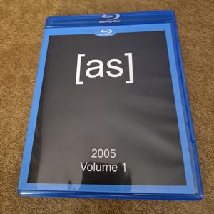 Zwemmen voor volwassenen, vol. 1 gedigitaliseerde VHS op Blu-Ray Cartoon Network 2005 met commercials 3 uur Family Guy Sealab 2021 Super Milk-Chan en meer