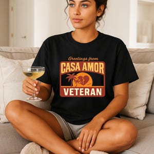 T-shirt Casa Amor-veteraan | Shirt geïnspireerd op Love Island | Comfort Colors 1717-T-shirt | Zomer-T-shirt Villa Vibes | Reality-tv-shirt | Cadeau voor hem