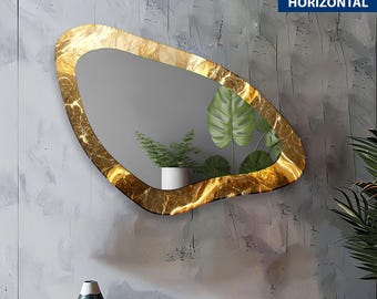 Asymmetrical Gold Wavy Mirror: Modern Wall Decor