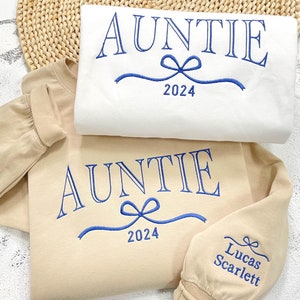 Custom Auntie Embroidered Sweatshirt with Kids Name on Sleeve ,  Cute and Trendy Custom Bow Aunt Sweatshirt, Christmas Gifts for Auntie