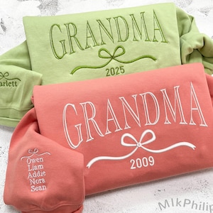 Custom Grandma Sweatshirt with Grandkids Name on Sleeve, Embroidered Grammy Sweatshirt, Gigi Mimi Nana Sweatshirt, Mothers Day Gift