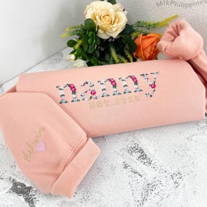 Embroidered Floral Nanny Sweatshirt with Kids Name on Sleeve, Custom Mama, Nana, Grandma, Auntie Sweatshirt, 60th Birthday Gift for Mom
