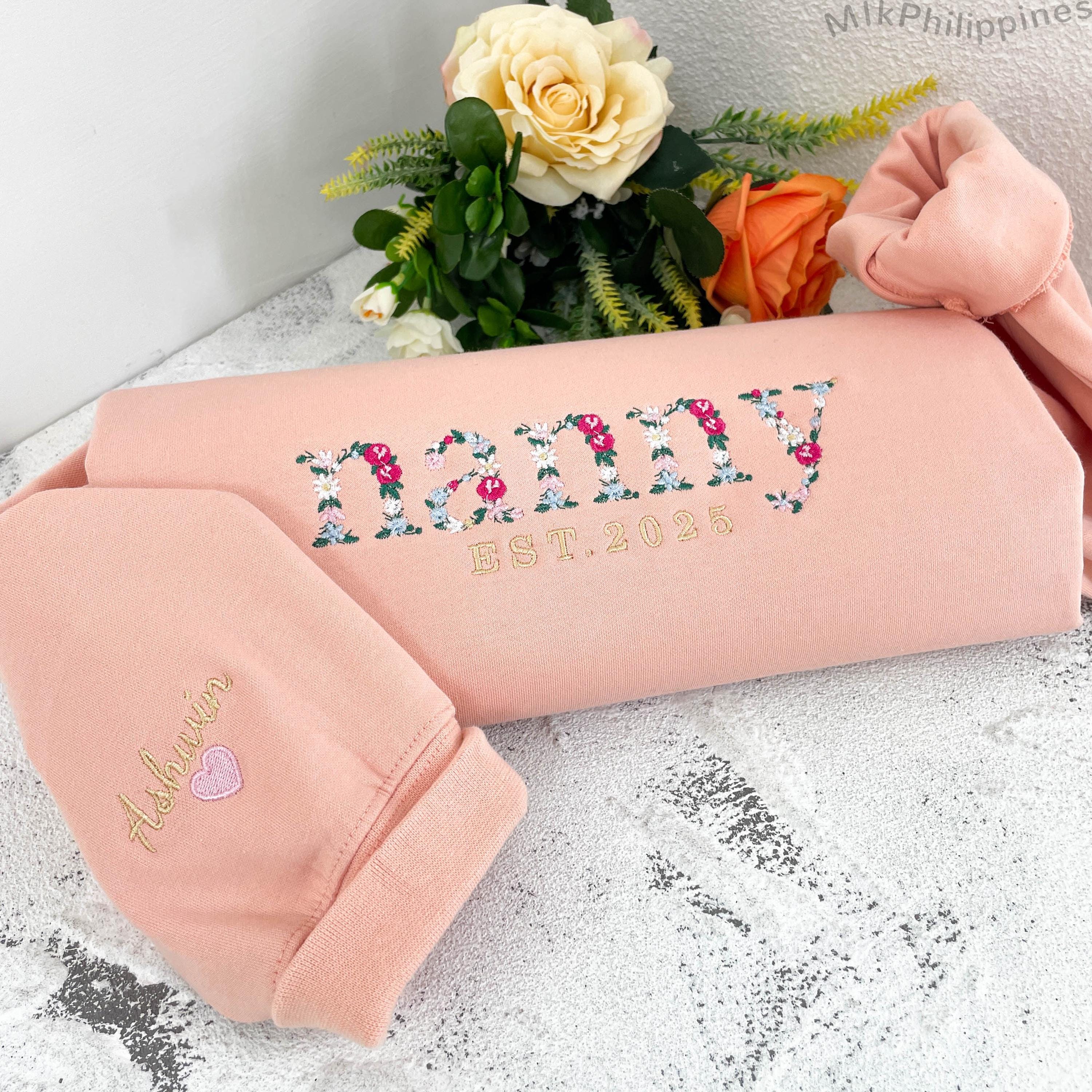 Embroidered Floral Nanny Sweatshirt with Kids Name on Sleeve, Custom Mama, Nana, Grandma, Auntie Sweatshirt, 60th Birthday Gift for Mom