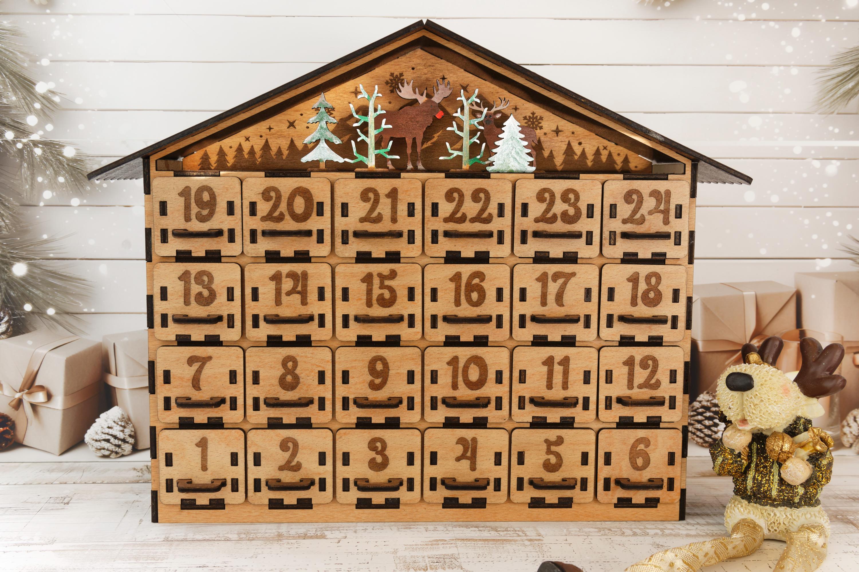 Wooden Advent Calendar: Christmas Countdown with 24 Drawers