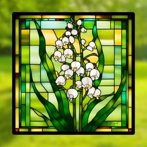 Peut inclure: Panneau de vitrail représentant des fleurs de muguet. Le motif présente des fleurs blanches en forme de cloche, des feuilles vertes et un fond jaune et vert, le tout encadré de noir. La signature de l'artiste est visible.
