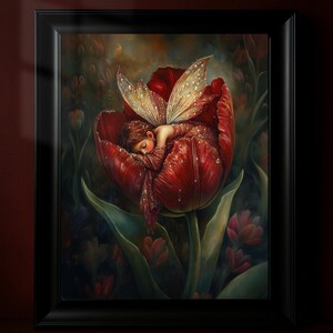 Poster Fata addormentata in un tulipano, stampa murale con fata stravagante, stampa fantasy naturalistica, decorazione Cottagecore Dark Academia, opera d'arte floreale magica