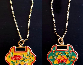 Cloisonne Enamel Necklace, Pendant Japanese floral Oriental double drawing each side has different Asian motifs 2 in one! Gold plated