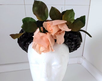 Vintage hat, women's headdress from the 50s-60s, made of black woven straw, handmade raffia with flower, fabric roses