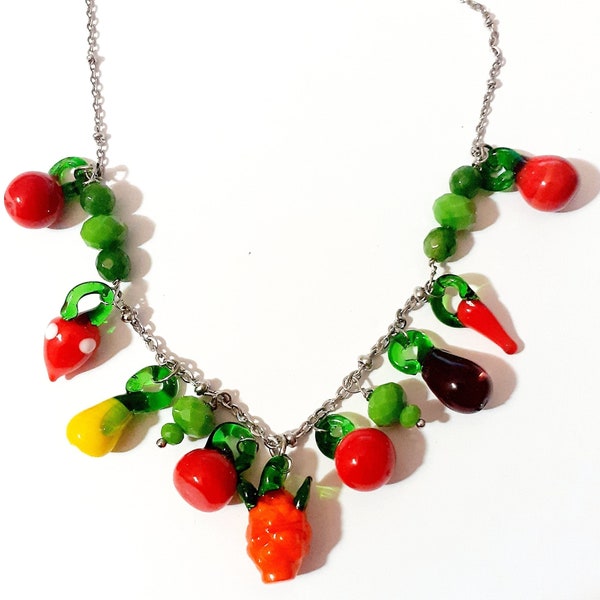 Vintage Murano Glas Frucht Anhänger, Tutti Frutti Glasperlen, Carmen Miranda Halskette. Versilberte Kette