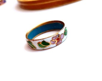Vintage Cloisonne Ring, enameled, floral flower Cherry Blossom, White Size 9.5