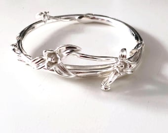 Spectacular vintage Art Nouveau bracelet plated in sterling silver Floral Magnolia bracelet, wedding jewelry bracelet romantic style