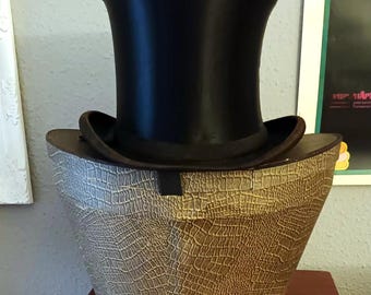 Antique 1900 Exposition Universelle Top Hat – Size 59 – XL Silk Tall Hat with Original Hat Box – Rare Collectible