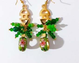 Earrings with green floral enameled cloisonne and gold-plated vintage pieces. Japanese style Golden plated 24k